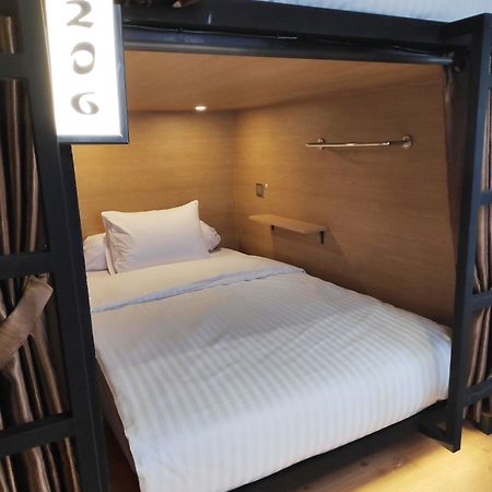 Vk Pods Jakarta - Hostel Exterior photo